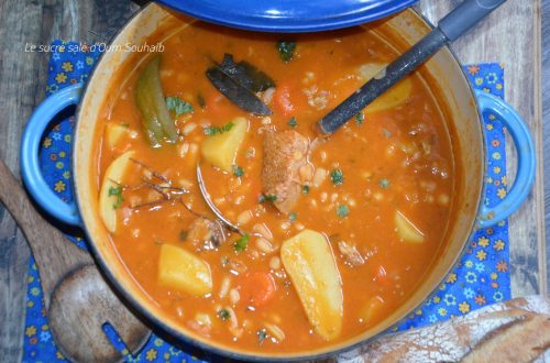 loubia-algerienne-haricots-blancs-en-sauce-rouge